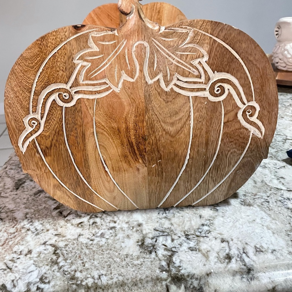 Pier 1 wooden pumpkin shelf/rack